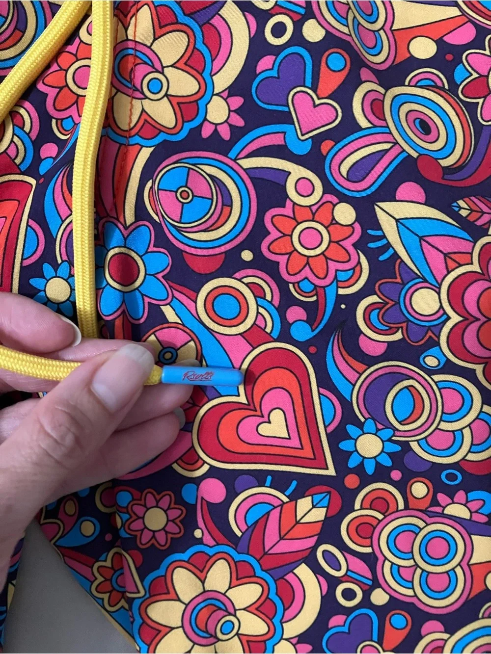 Men's hybrid swim trunks “love overload” size small